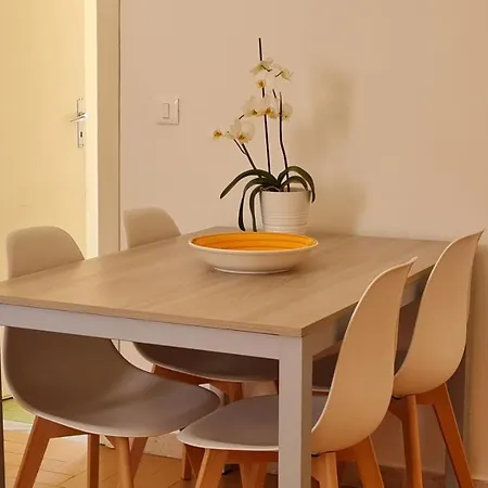 La Casa Di Delia Apartment *